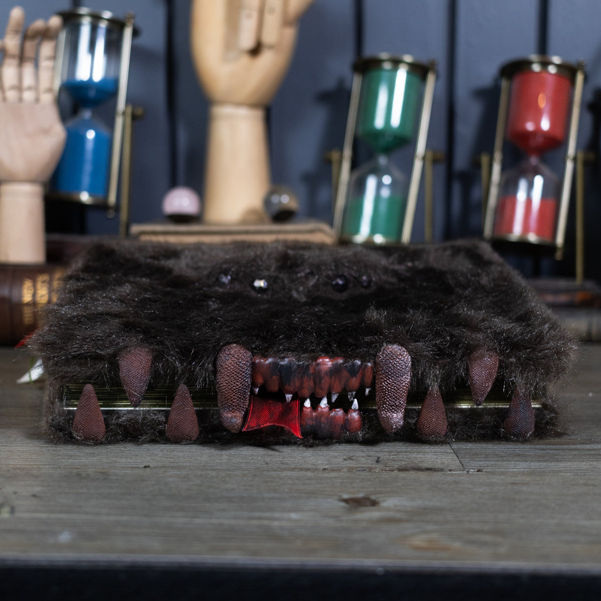 Monster Book. Mediano